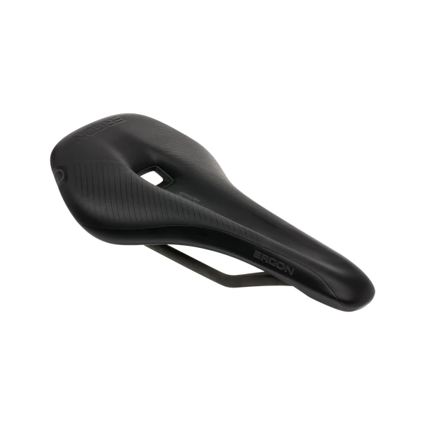 ERGON SR Pro Carbon férfi nyereg