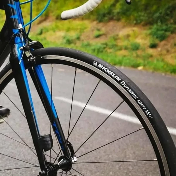 MICHELIN Dynamic Sport 700 x 28C Access Line külső gumi